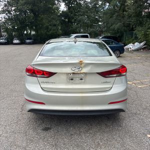 صورة 7 لـ 2017 Hyundai ELANTRA LIMITED