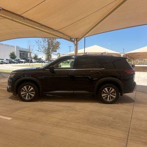صورة 3 لـ 2023 Nissan PATHFINDER SL