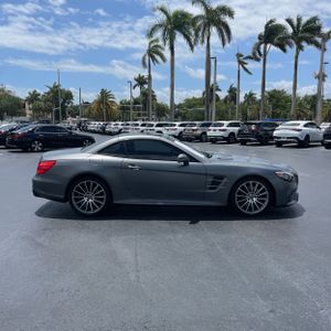 MERCEDES-BENZ SL - 10