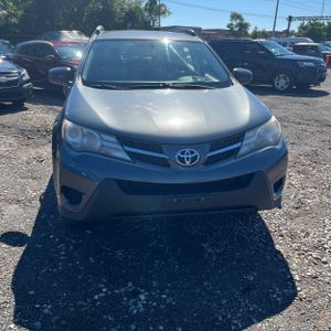 2013 Toyota RAV4 LE 照片 14