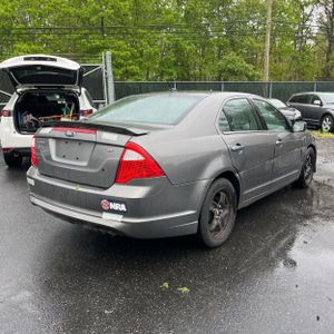 FORD FUSION SE - 8