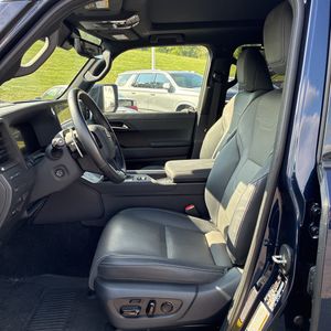 صورة 32 لـ 2024 Lexus GX 550 LUXURY+