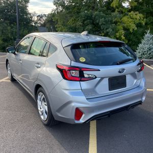 2025 Subaru IMPREZA BASE 5-DOOR 照片 5