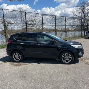 FORD ESCAPE SE - 10