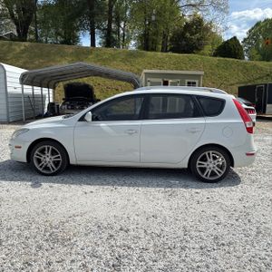 HYUNDAI ELANTRA TOURING SE - 3