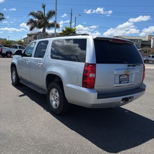 CHEVROLET SUBURBAN LT - 5