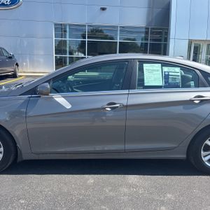 2013 Hyundai SONATA GLS 照片 4