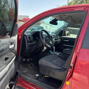 2020 Toyota TUNDRA SR5 缩略图 31