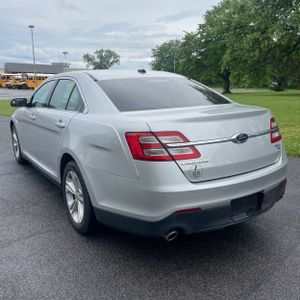 FORD TAURUS SEL - 5