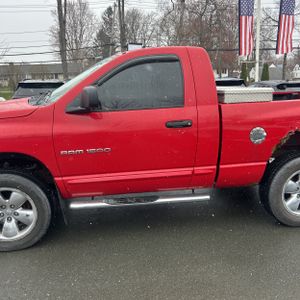 Dodge Ram 1500 SLT - 4