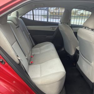 2016 Toyota COROLLA LE — миниатюра 35