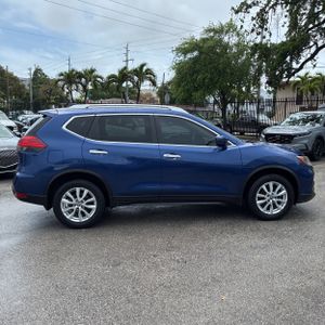 NISSAN ROGUE SV - 10