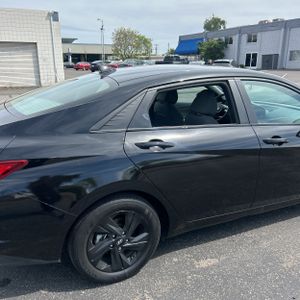 HYUNDAI ELANTRA HYBRID BLUE - 9