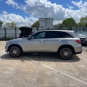 MERCEDES-BENZ GLC - 3