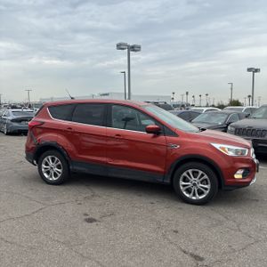 صورة 10 لـ 2019 FORD ESCAPE SE