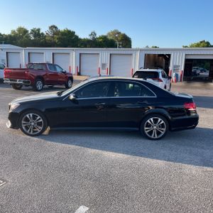 MERCEDES-BENZ E-CLASS - 3