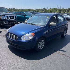 2011 Hyundai ACCENT GLS 照片 1