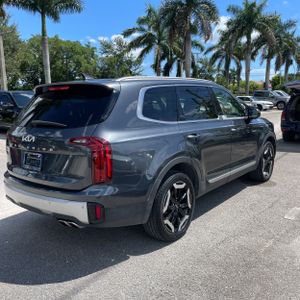 صورة 8 لـ 2024 KIA TELLURIDE S