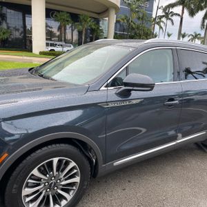 2021 Lincoln NAUTILUS STANDARD 照片 2