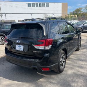 SUBARU FORESTER PREMIUM - 8