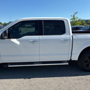 FORD F-150 XLT - 4