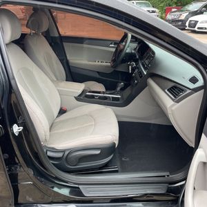 صورة مصغرة 32 لـ 2015 Hyundai SONATA SE