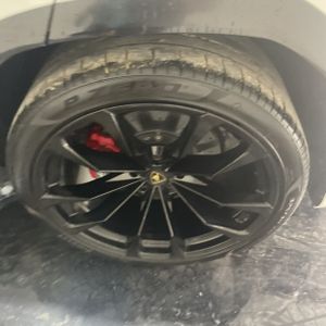 صورة مصغرة 16 لـ 2020 Lamborghini URUS BASE