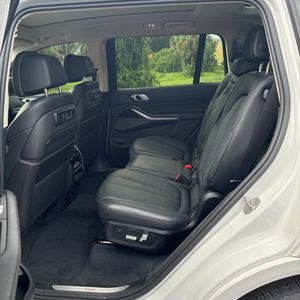 صورة 34 لـ 2020 BMW X7 XDRIVE40I