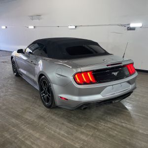 FORD MUSTANG ECOBOOST PREMIUM - 5