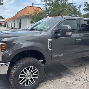 FORD F-350 SUPER DUTY LARIAT - 2