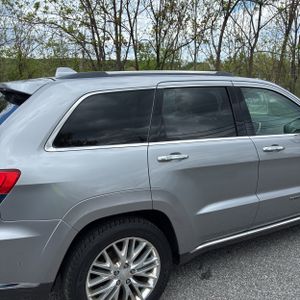 JEEP GRAND CHEROKEE SUMMIT - 9