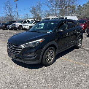 HYUNDAI TUCSON - 1