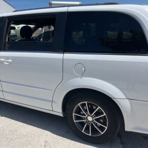 DODGE GRAND CARAVAN SXT - 6