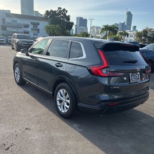 صورة 5 لـ 2025 Honda CR-V LX