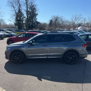VOLKSWAGEN TIGUAN SE R-LINE BLACK 4MOTION - 3