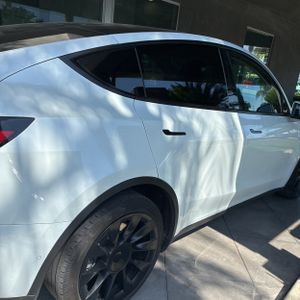 TESLA MODEL Y LONG RANGE - 6