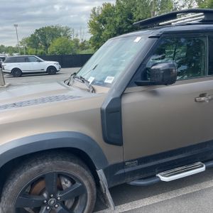 2021 LAND Rover DEFENDER 110 X-DYNAMIC HSE — фото 2