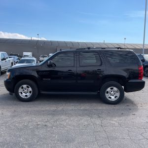 CHEVROLET TAHOE LS - 3