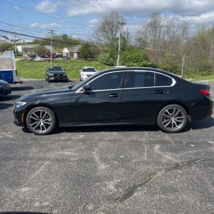 BMW 330I XDRIVE - 3