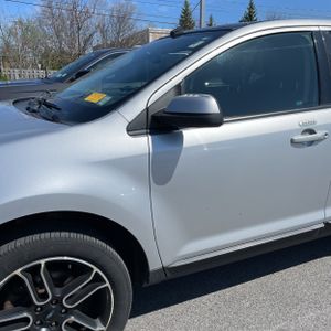 FORD EDGE SEL - 2