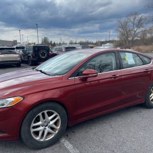 FORD FUSION SE - 2