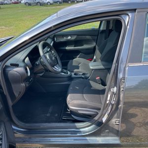 2019 KIA FORTE LXS 照片 31