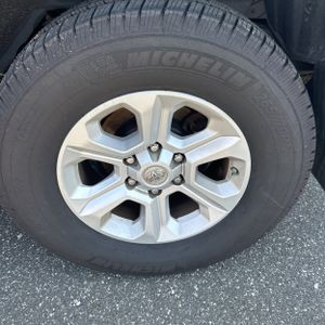 2016 Toyota 4RUNNER SR5 PREMIUM — фото 18