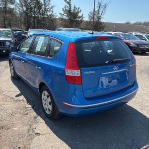 HYUNDAI ELANTRA TOURING GLS - 5