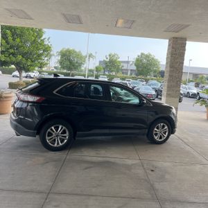 FORD EDGE SEL - 10