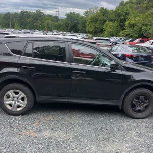 صورة 11 لـ 2013 Toyota RAV4 LE