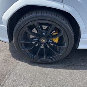صورة مصغرة 19 لـ 2022 Lamborghini URUS BASE