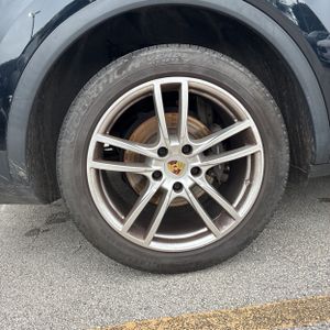 صورة مصغرة 19 لـ 2019 Porsche CAYENNE BASE