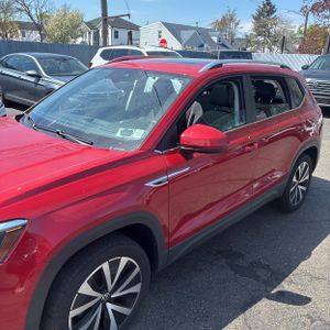 VOLKSWAGEN TAOS SE 4MOTION - 2