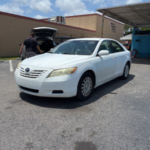 TOYOTA CAMRY - 1